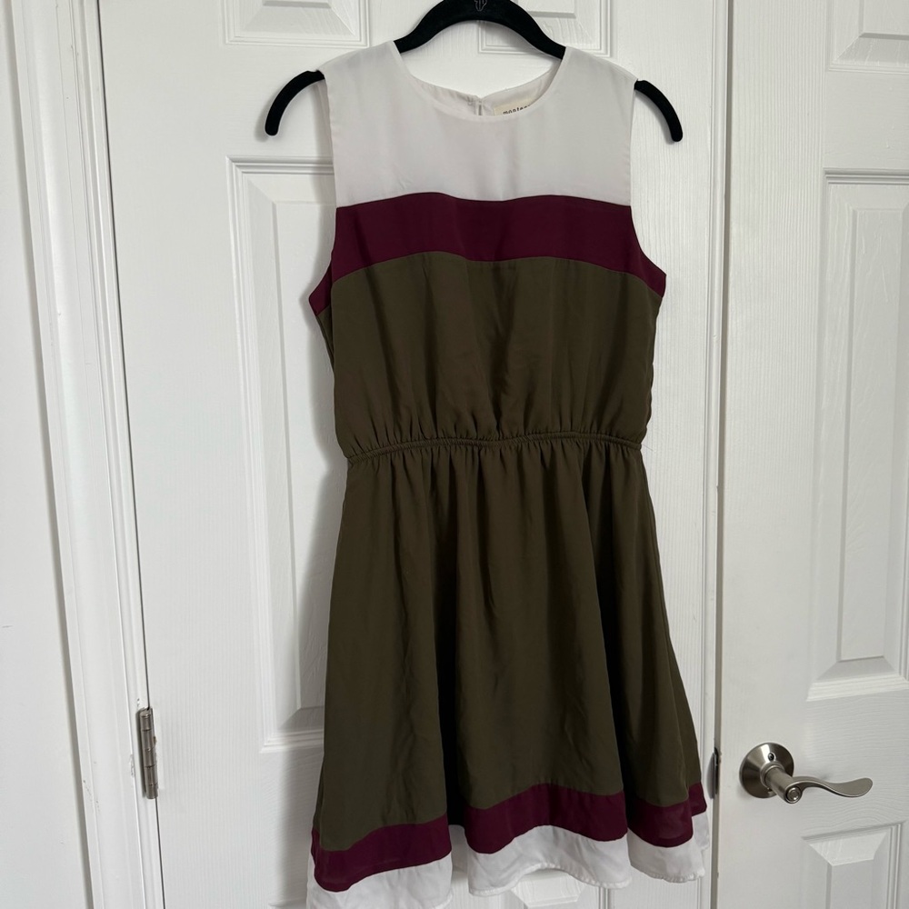 Monteau Colorblock Sleeveless Mini Fit&Flare Dress Army Green Maroon Medium EUC‎